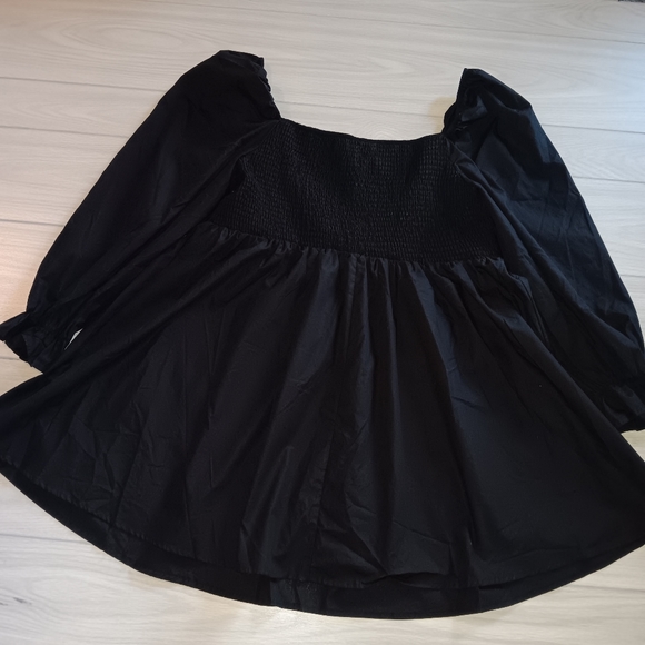 Plus size Pearl's Beaded Square Neck Flare Sleeve Dress - Picture 12 of 13